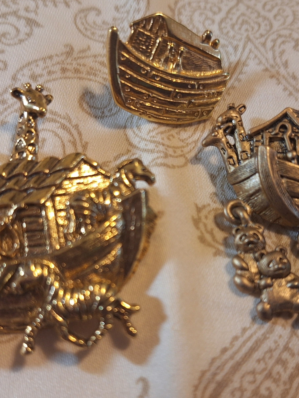 Avon Gold Tone Noah's Ark Brooch Set